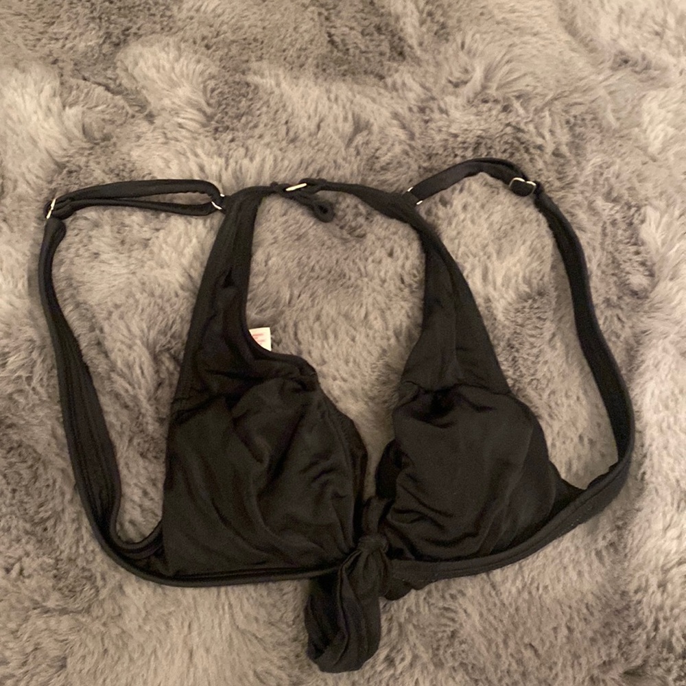 Black bikini top